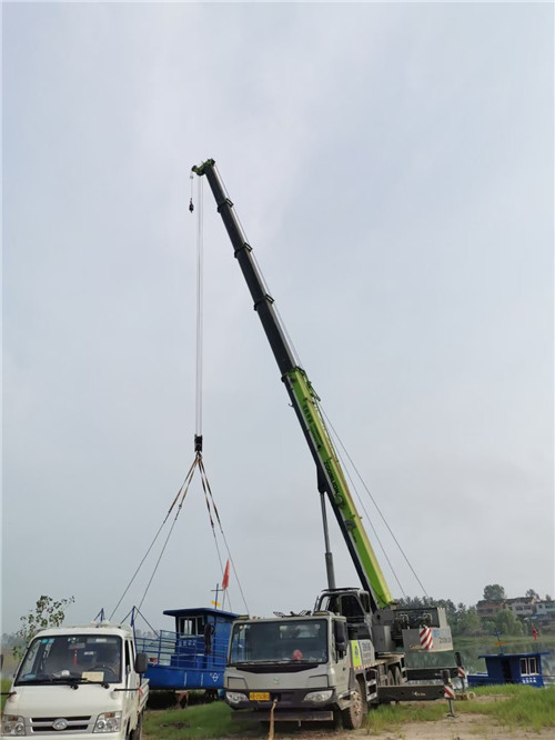 矿区桥梁建设吊装案例